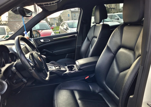 Porsche Cayenne cena 69900 przebieg: 261382, rok produkcji 2011 z Bieruń małe 67